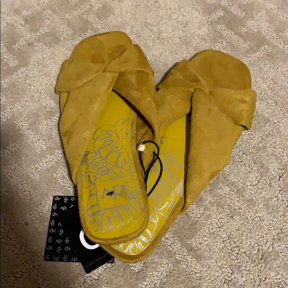 NWT- Dolce Vita Suede Mustard Sandals